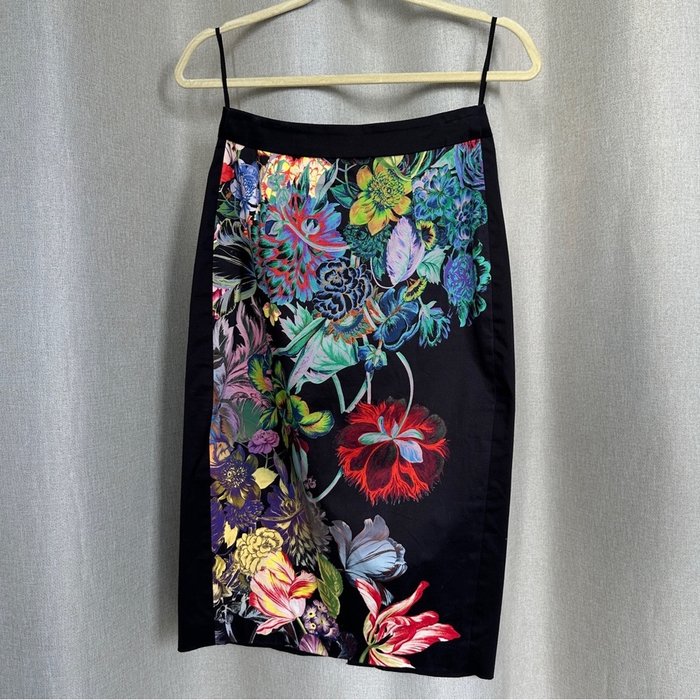 Leifsdottir Anthropologie Black Floral Pencil Knee Length Skirt XS (2) - Picture 3 of 10